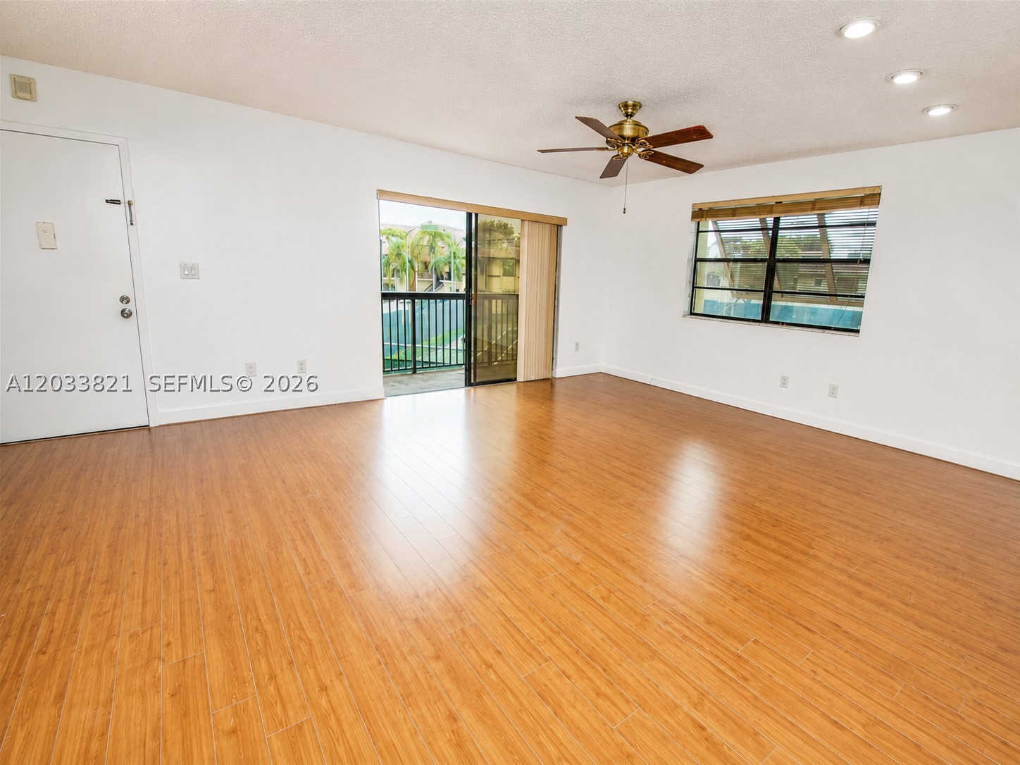KINGS CREEK WEST CONDO BL - Residential