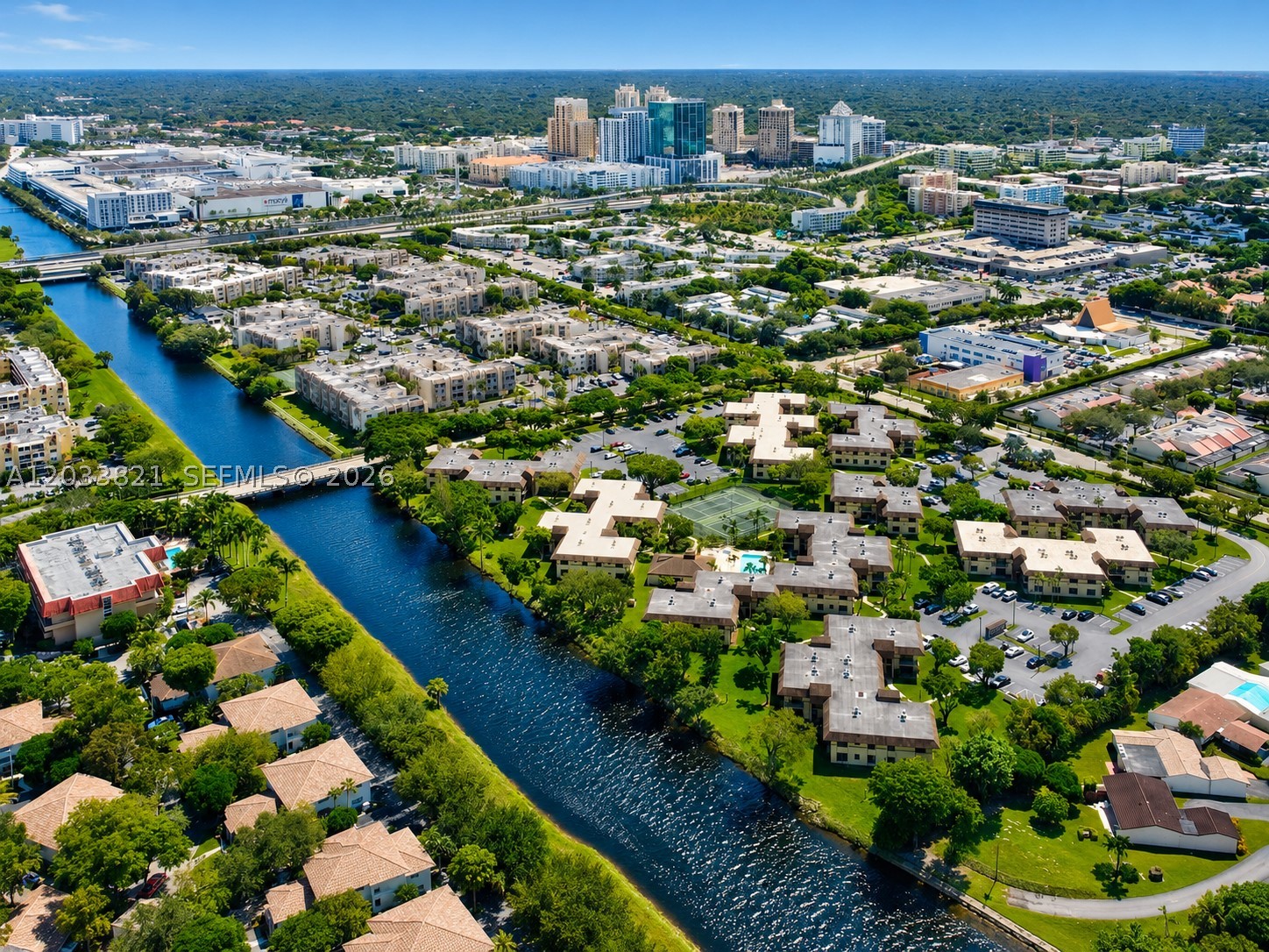 KINGS CREEK WEST CONDO BL - Residential