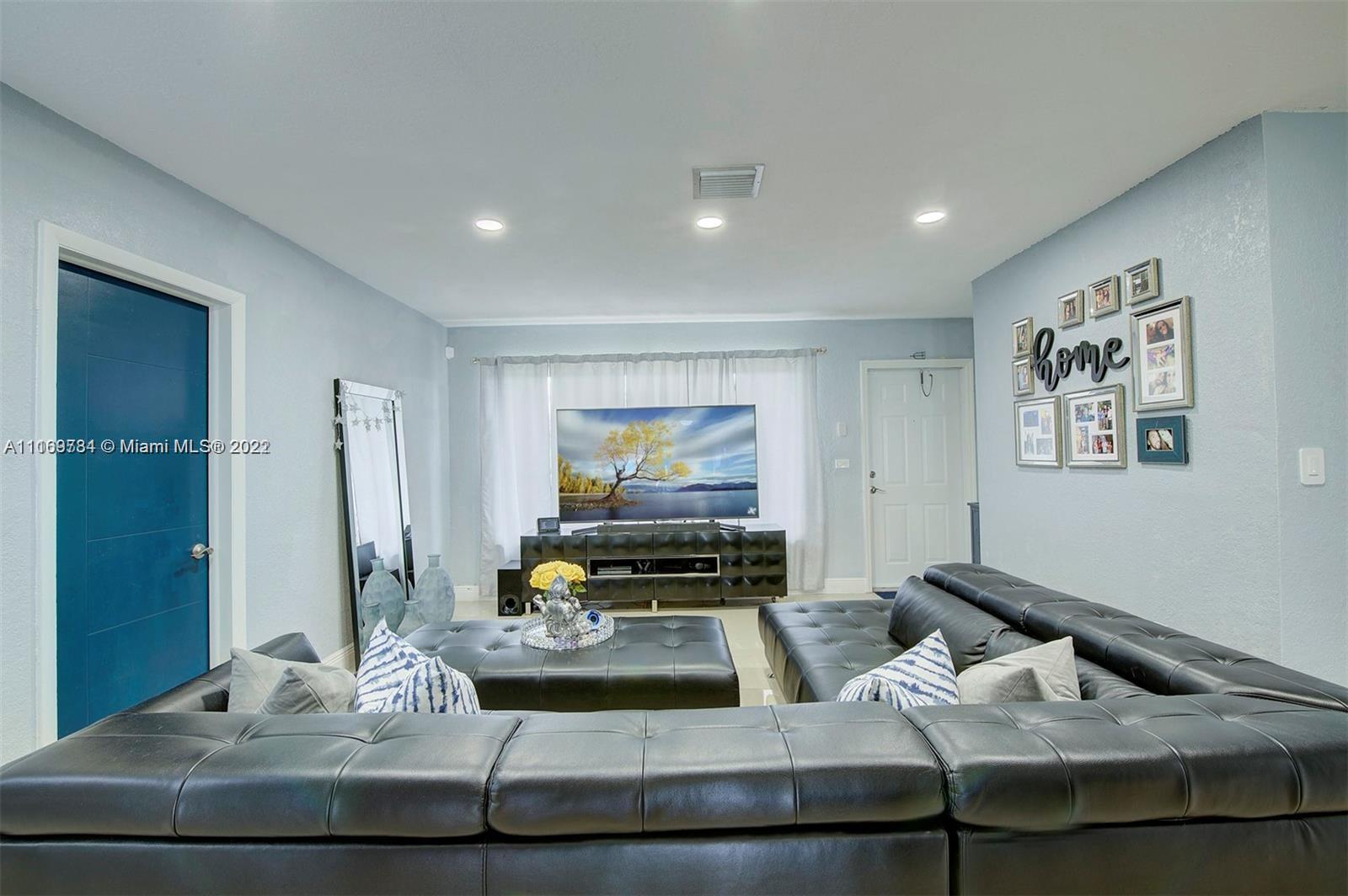 PALM SPRINGS ESTS SEC B - Residential
