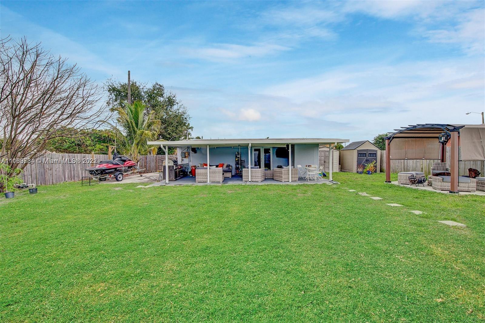 PALM SPRINGS ESTS SEC B - Residential