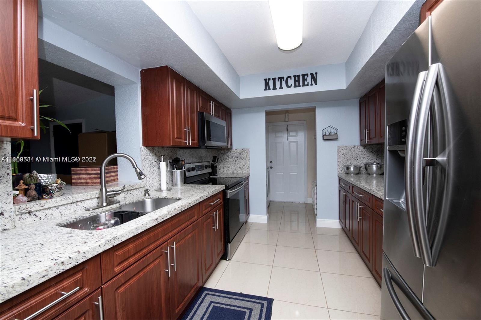 PALM SPRINGS ESTS SEC B - Residential
