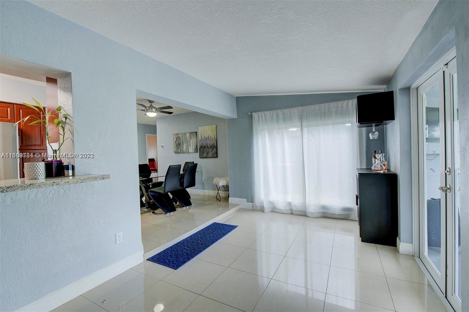 PALM SPRINGS ESTS SEC B - Residential