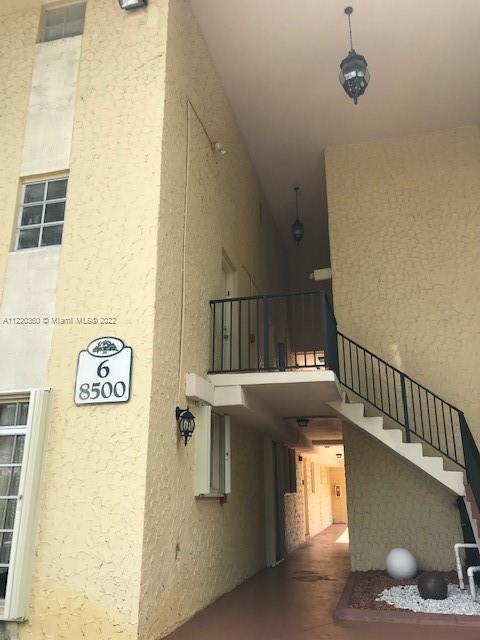 COURTYARDS AT KENDALL CON - Residential Lease