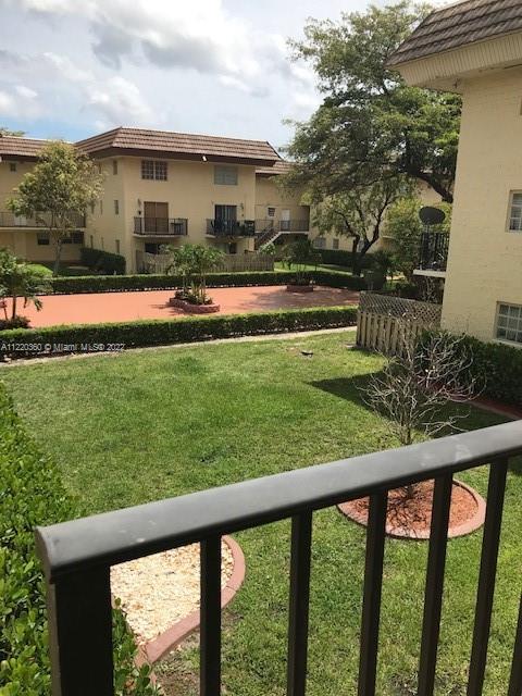 COURTYARDS AT KENDALL CON - Residential Lease