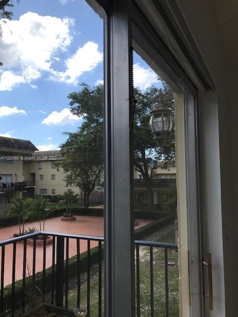 COURTYARDS AT KENDALL CON - Residential Lease