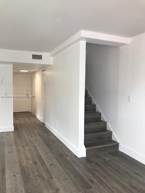 COURTYARDS AT KENDALL CON - Residential Lease