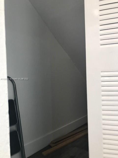 COURTYARDS AT KENDALL CON - Residential Lease