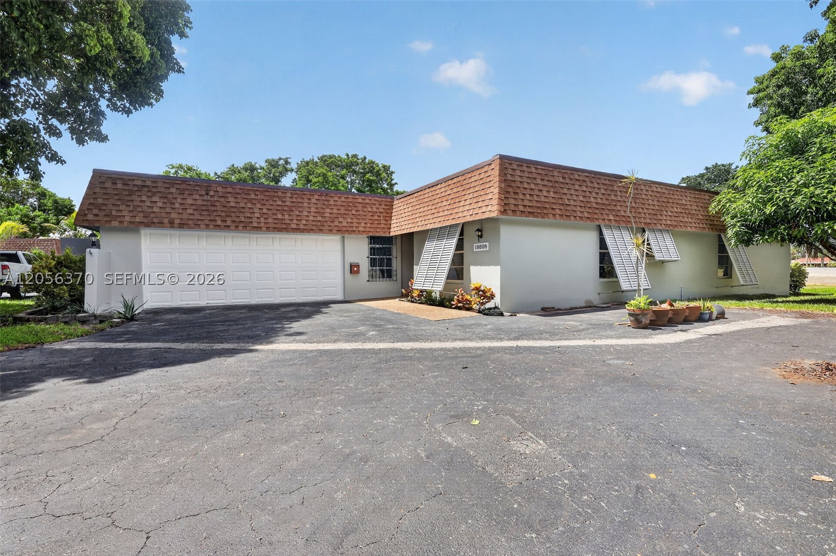 COUNTRY CLUB OF MIAMI FAI - Residential