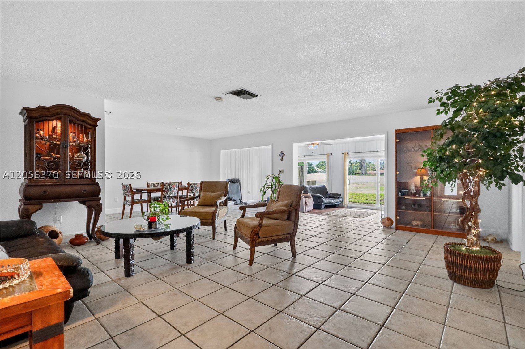 COUNTRY CLUB OF MIAMI FAI - Residential