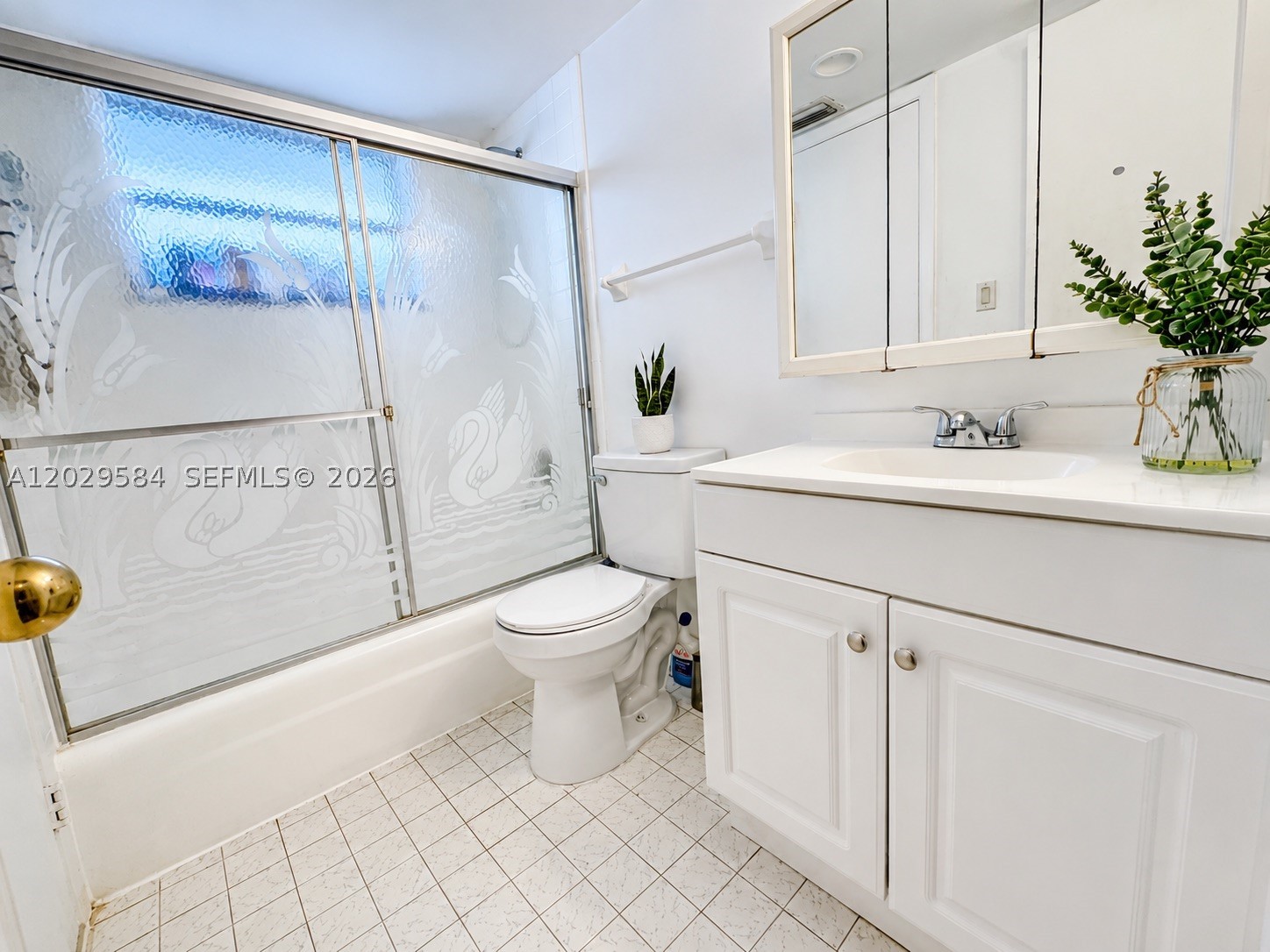 ROYAL OAKS CONDO - Residential