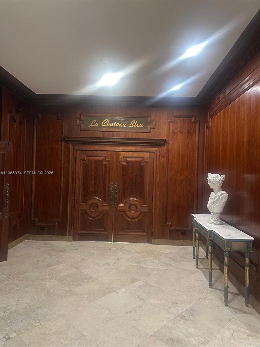 MAISON GRANDE CONDO - Residential