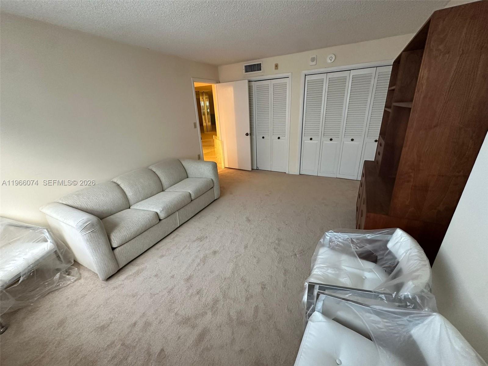 MAISON GRANDE CONDO - Residential