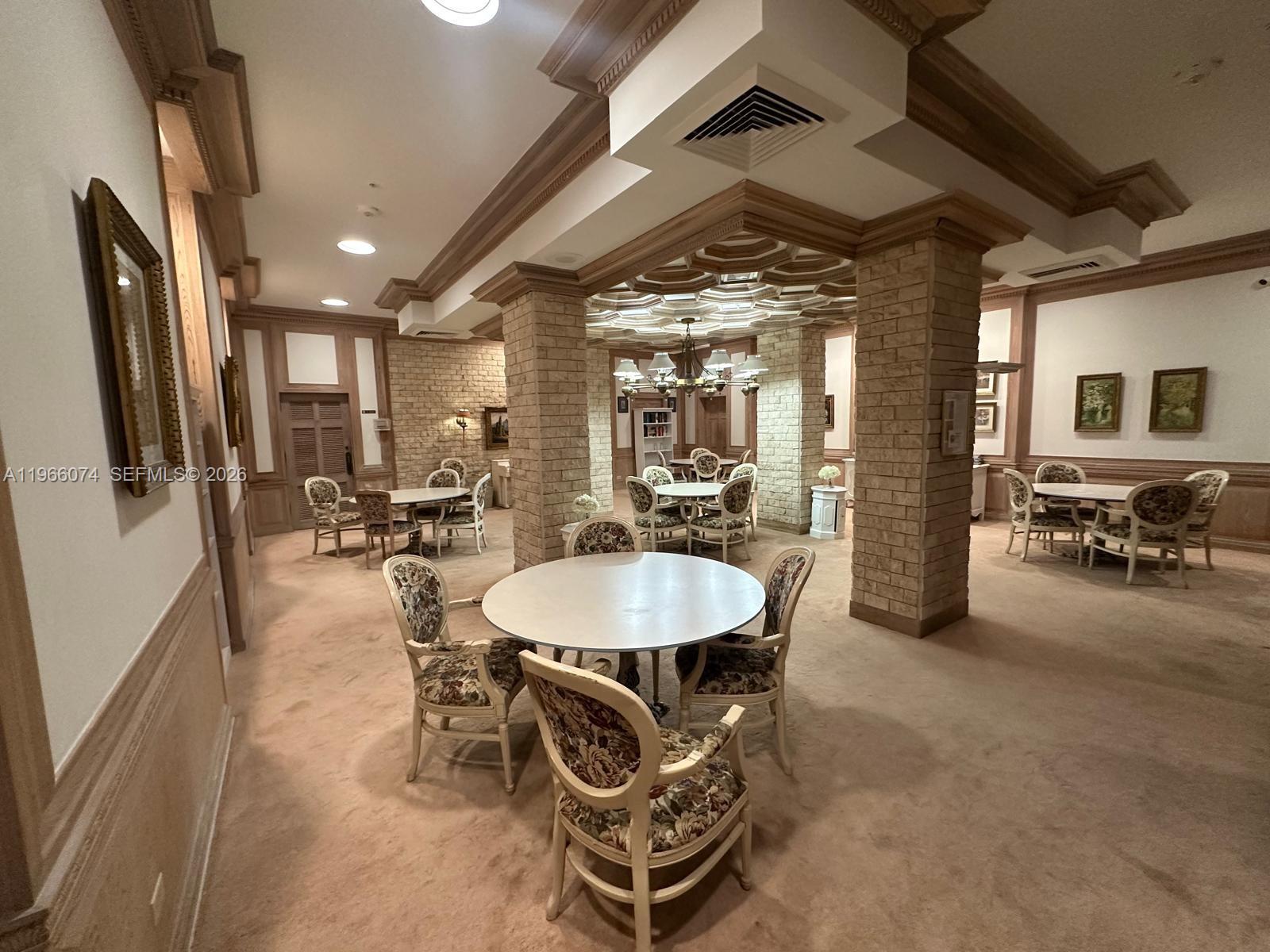 MAISON GRANDE CONDO - Residential