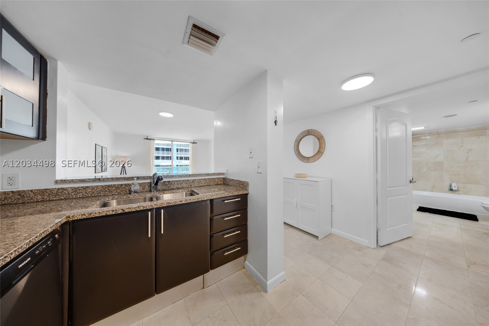 SKYLINE ON BRICKELL CONDO - Residential Lease