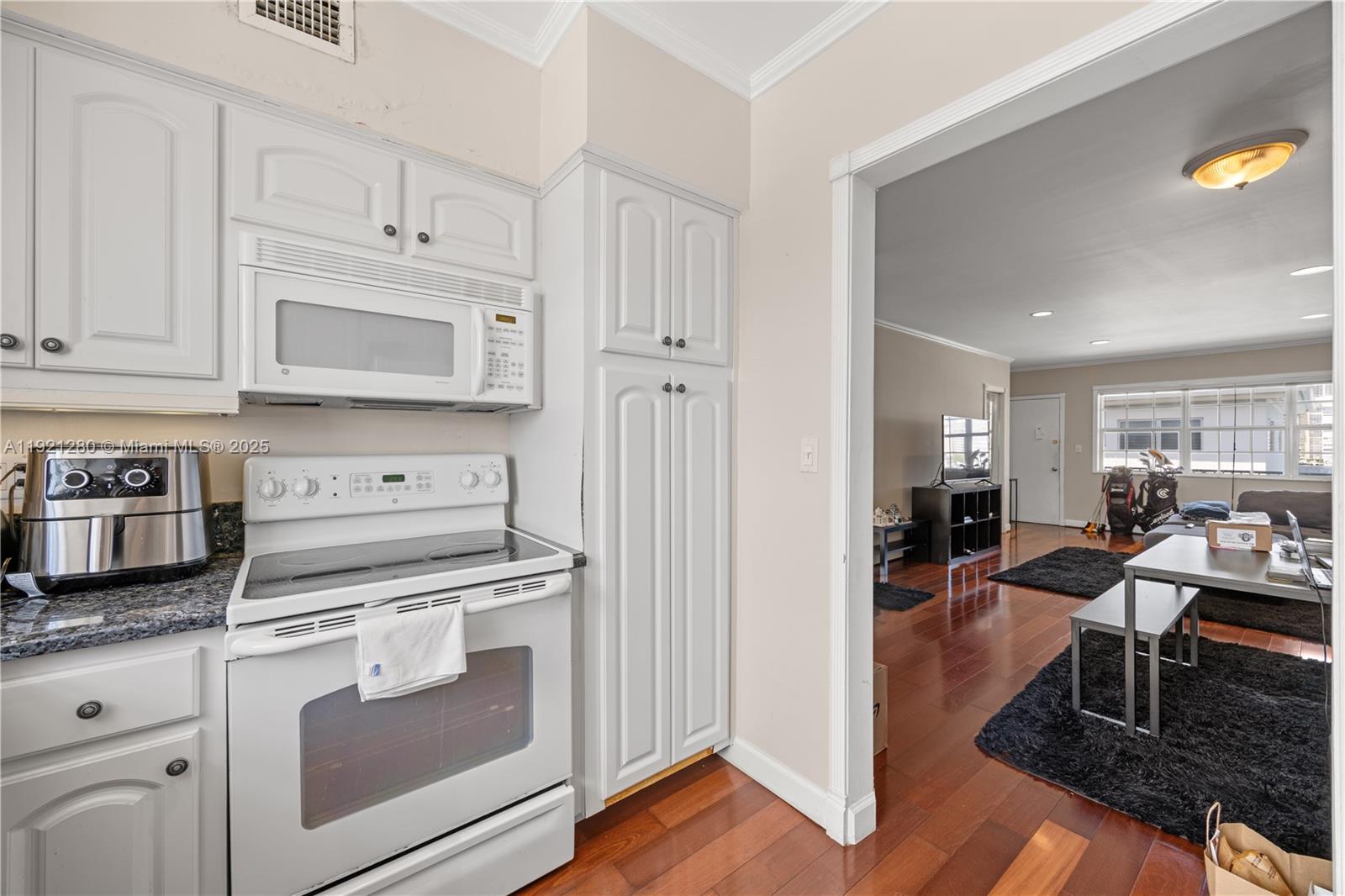 WOODLAKE APTS CONDO - Residential