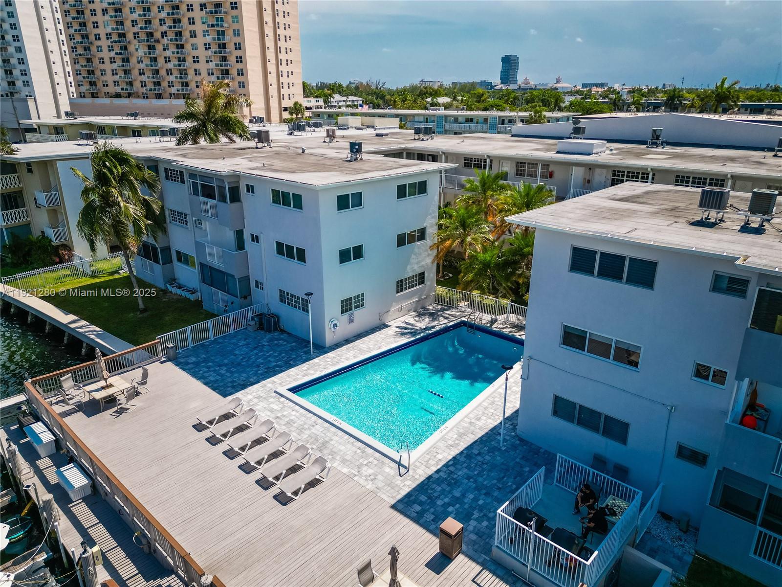 WOODLAKE APTS CONDO - Residential