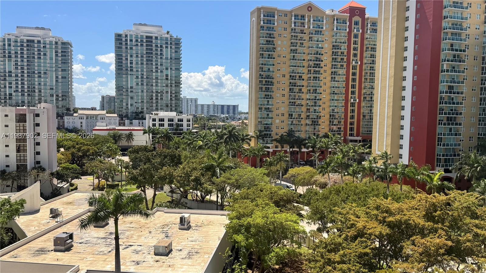 PLAZA OF AMERICAS CONDO P - Residential