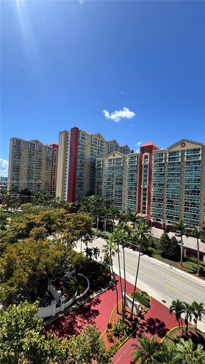 PLAZA OF AMERICAS CONDO P - Residential