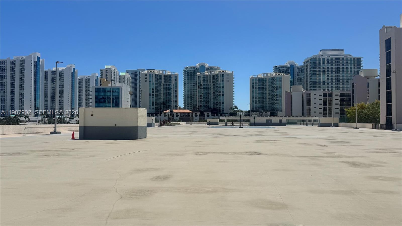 PLAZA OF AMERICAS CONDO P - Residential