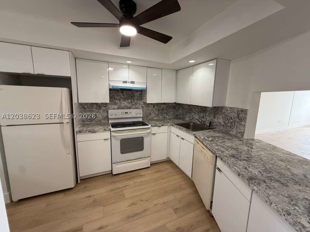 JADE WINDS GROUP-DAISY GA - Residential