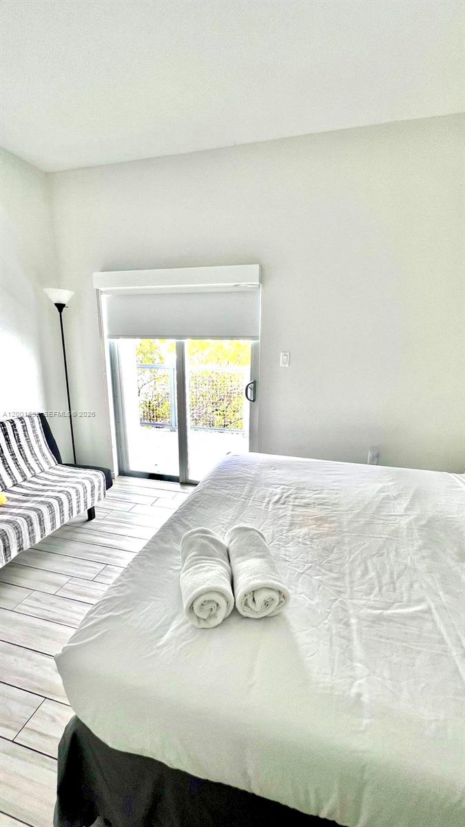 EMILIA CONDO - Residential
