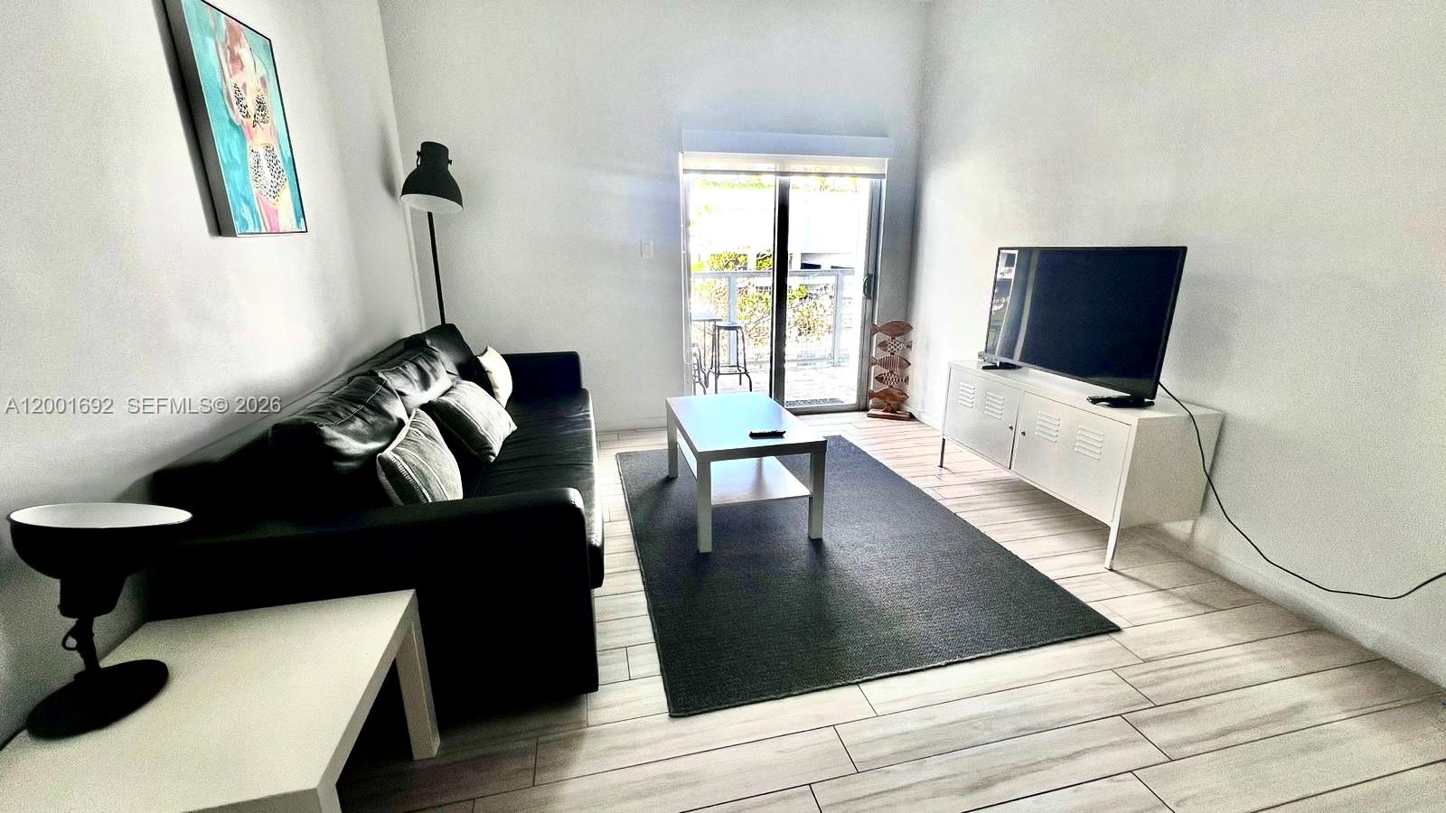 EMILIA CONDO - Residential