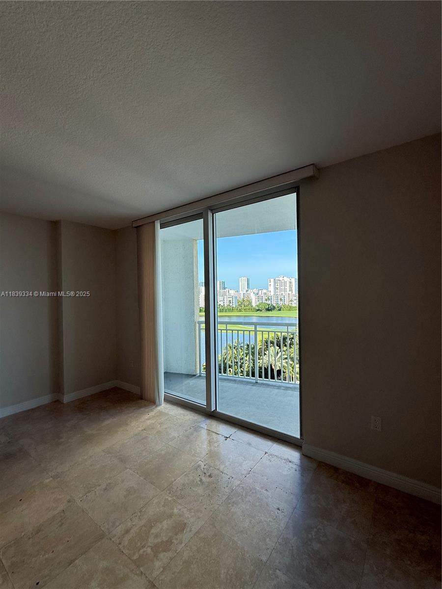 DUO CONDOMINIUM WEST - Residential Lease