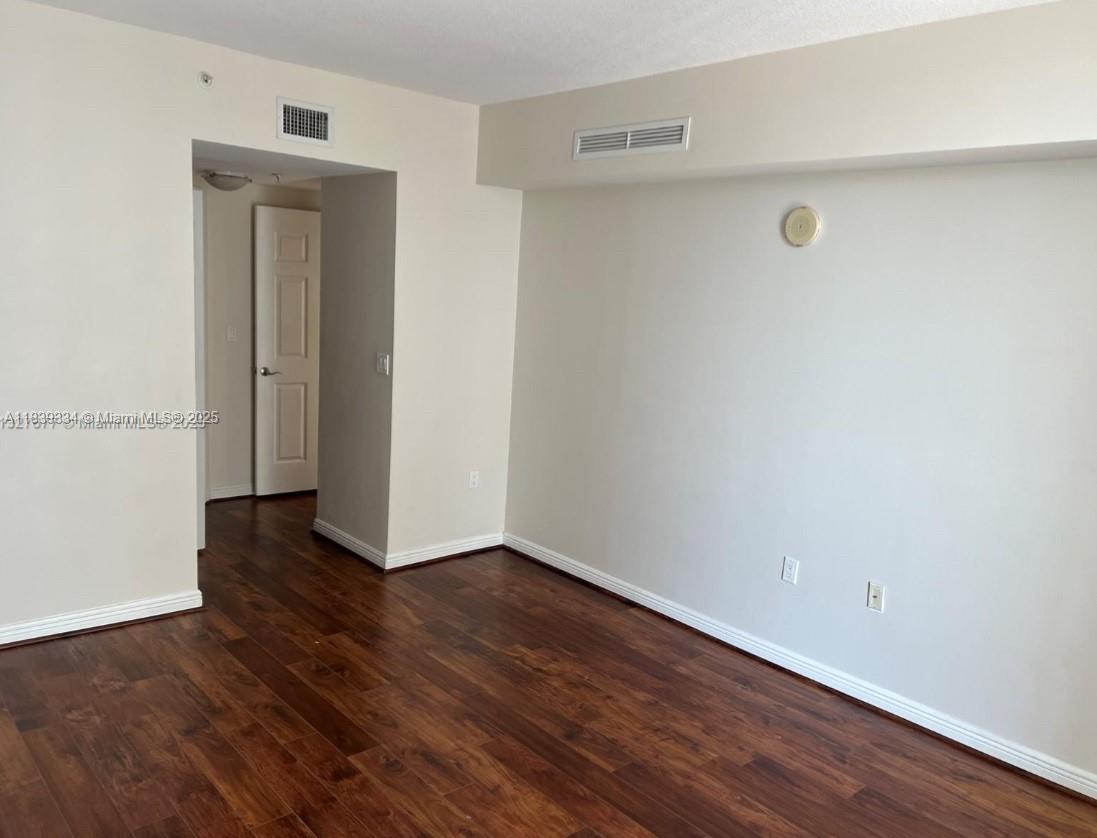 DUO CONDOMINIUM WEST - Residential Lease