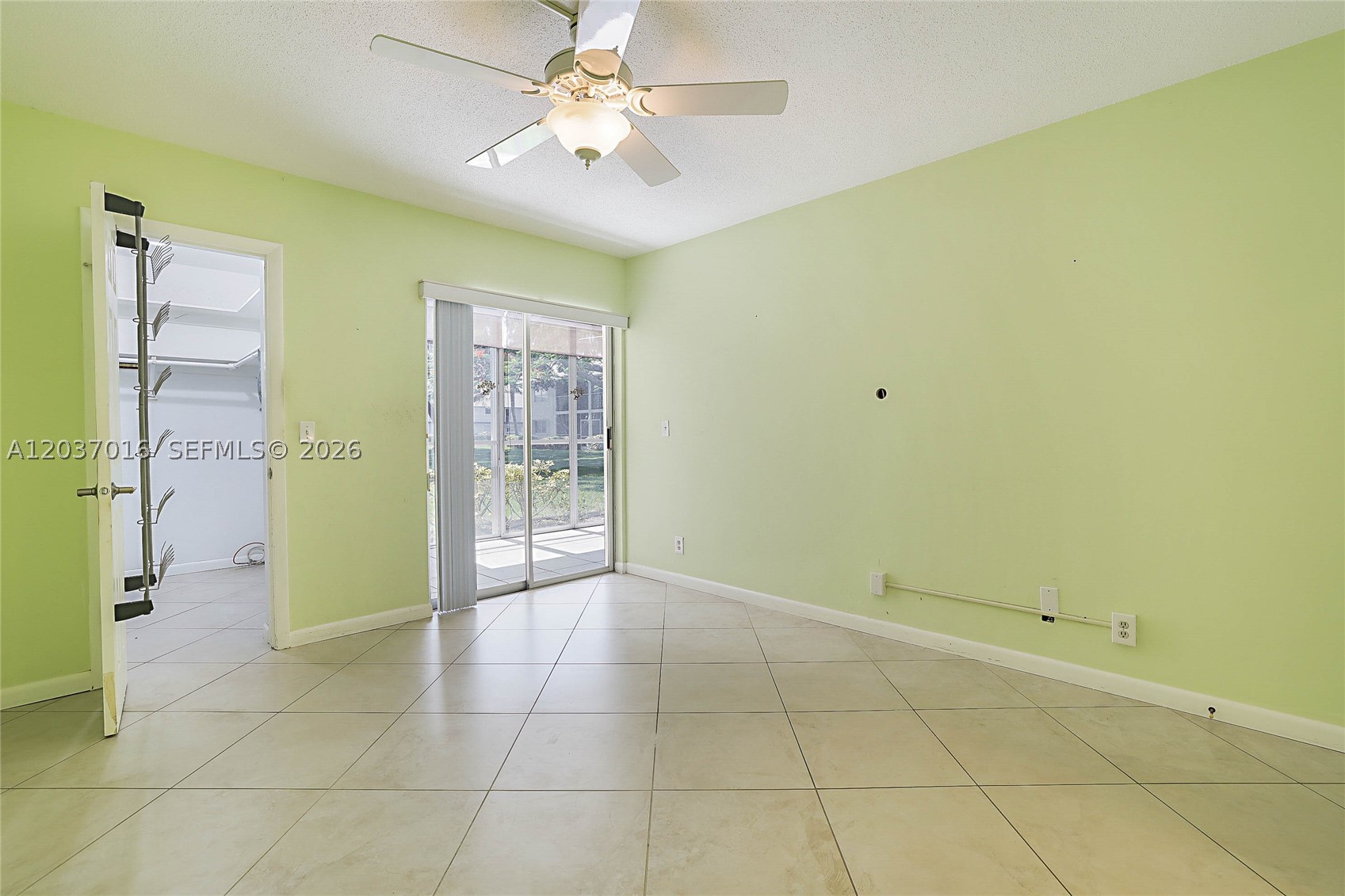 TEQUESTA GARDEN CONDO 1 - Residential
