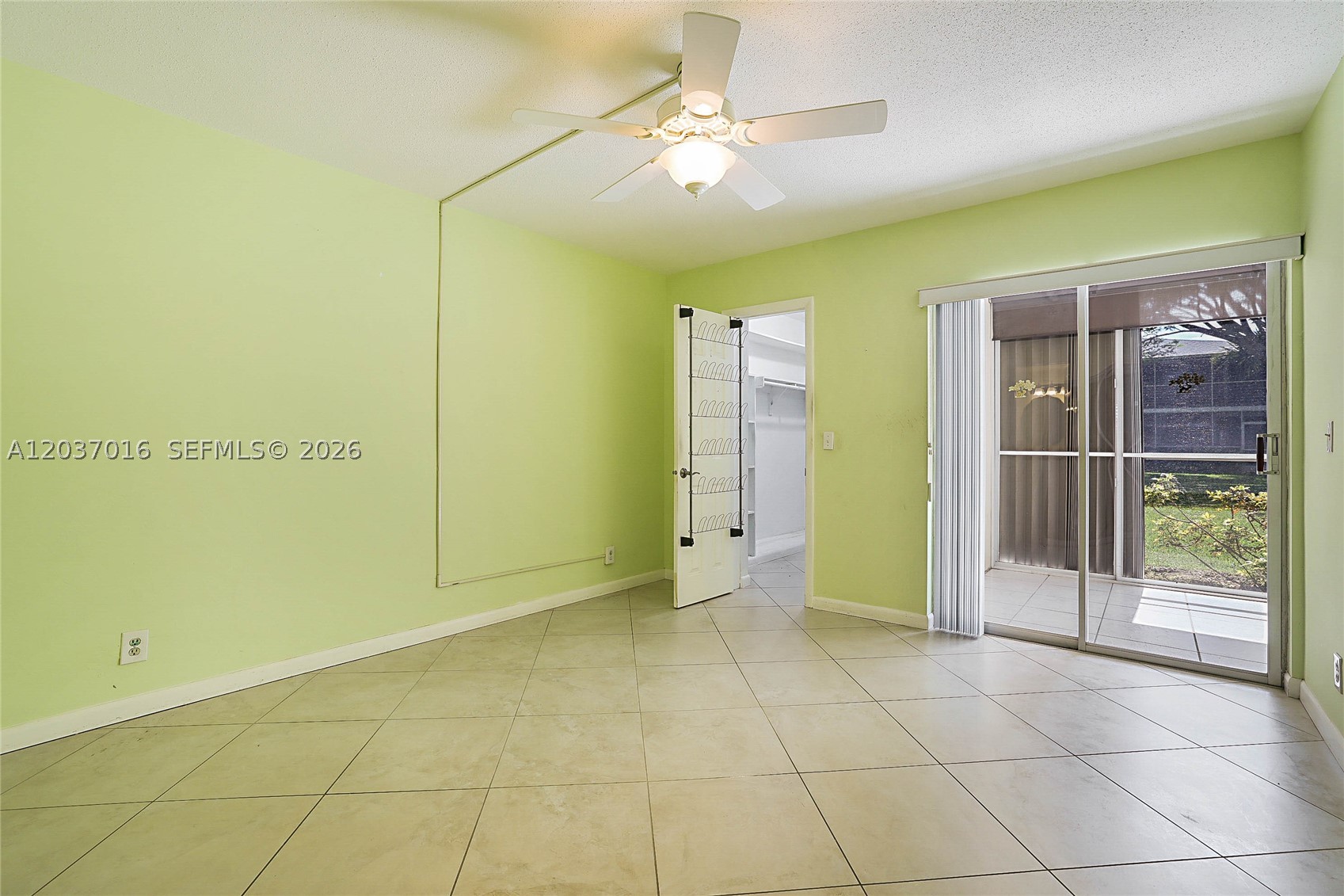 TEQUESTA GARDEN CONDO 1 - Residential