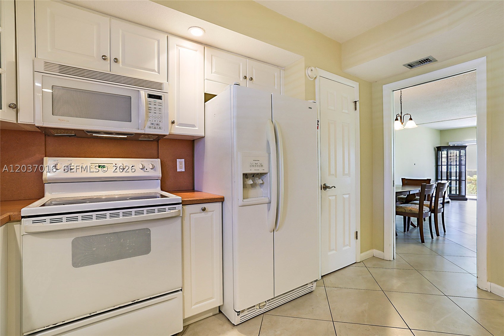 TEQUESTA GARDEN CONDO 1 - Residential