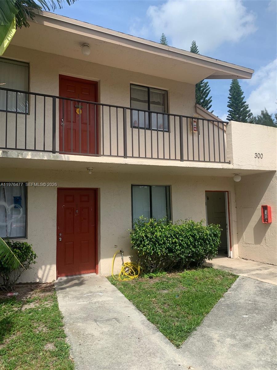 LAKEVIEW GARDENS CONDO - Residential