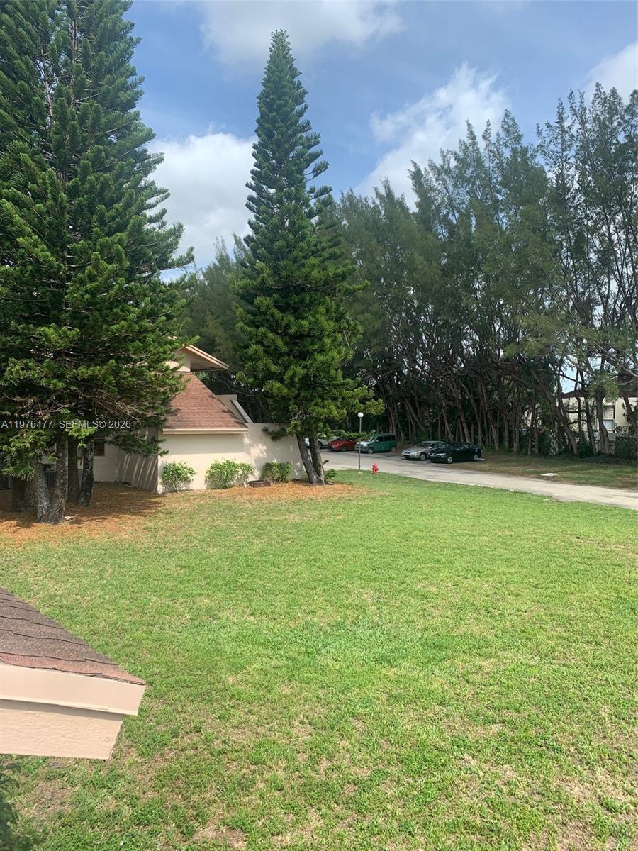 LAKEVIEW GARDENS CONDO - Residential