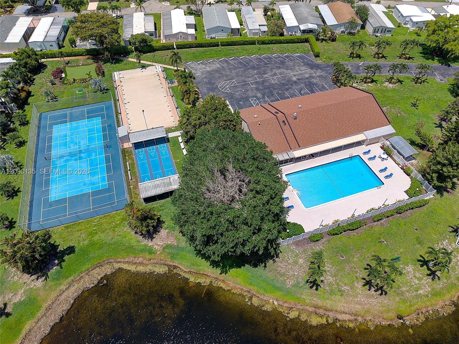 HIGHLAND MEADOWS ESTATES - Residential