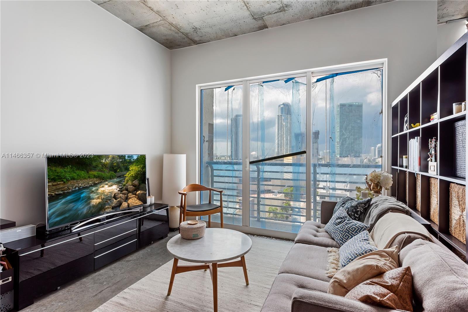 THE LOFT DOWNTOWN II COND - Residential Lease