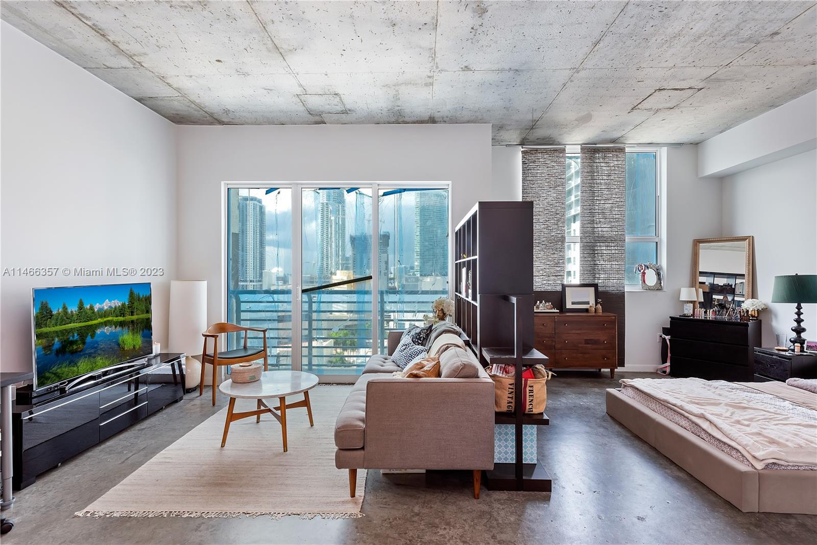 THE LOFT DOWNTOWN II COND - Residential Lease