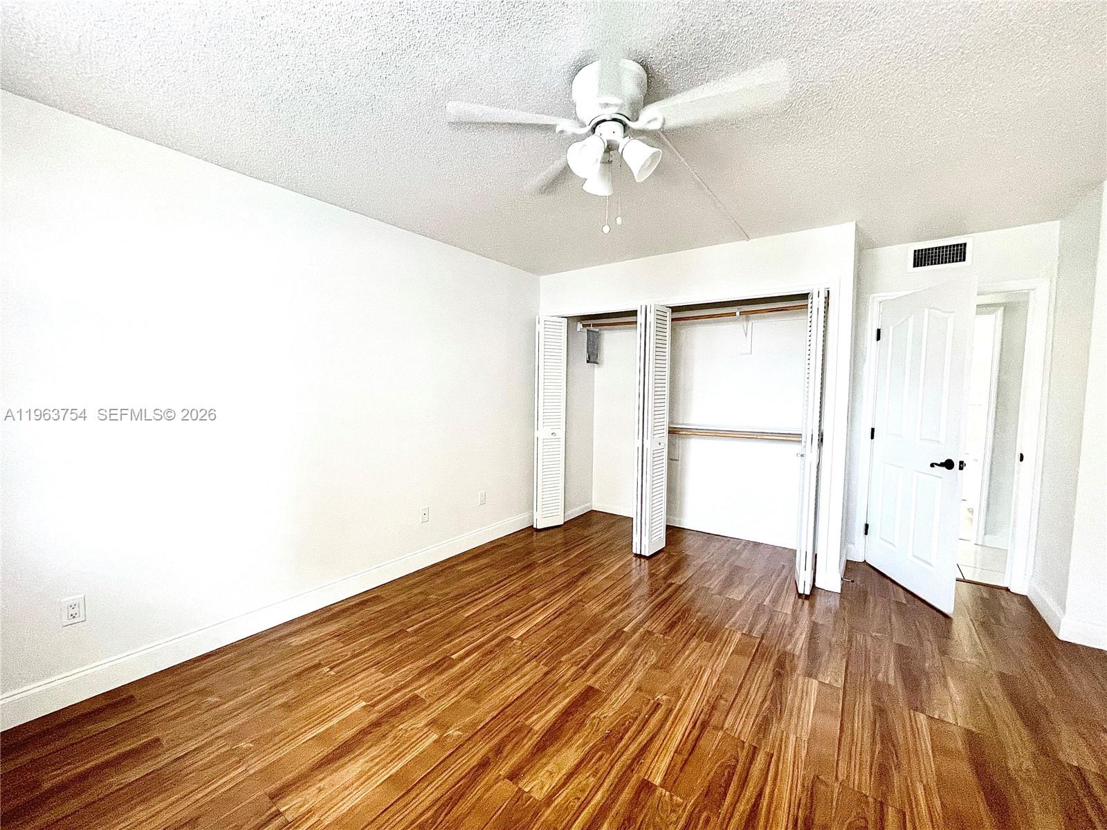 OXFORD TOWERS CONDO - Residential Lease