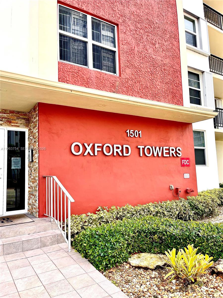 OXFORD TOWERS CONDO - Residential Lease