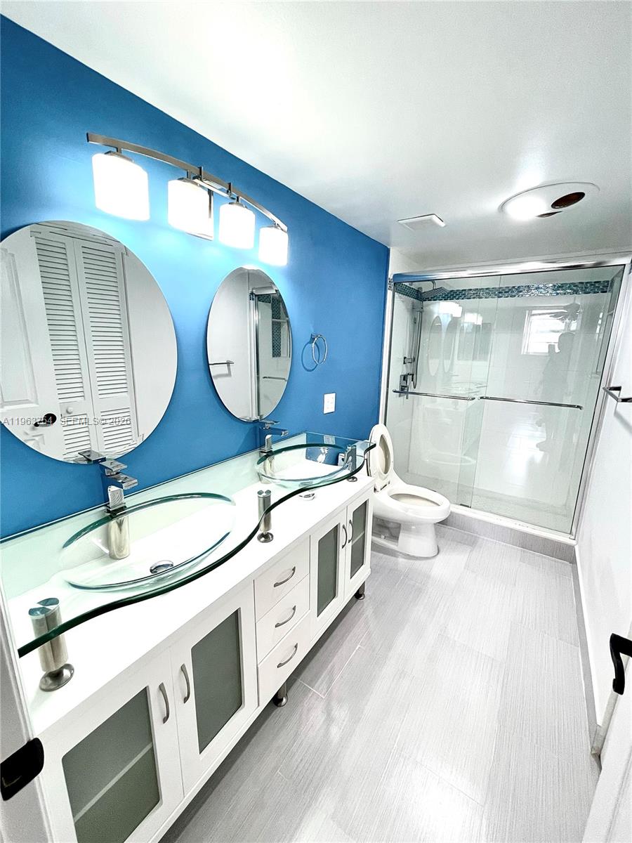 OXFORD TOWERS CONDO - Residential Lease