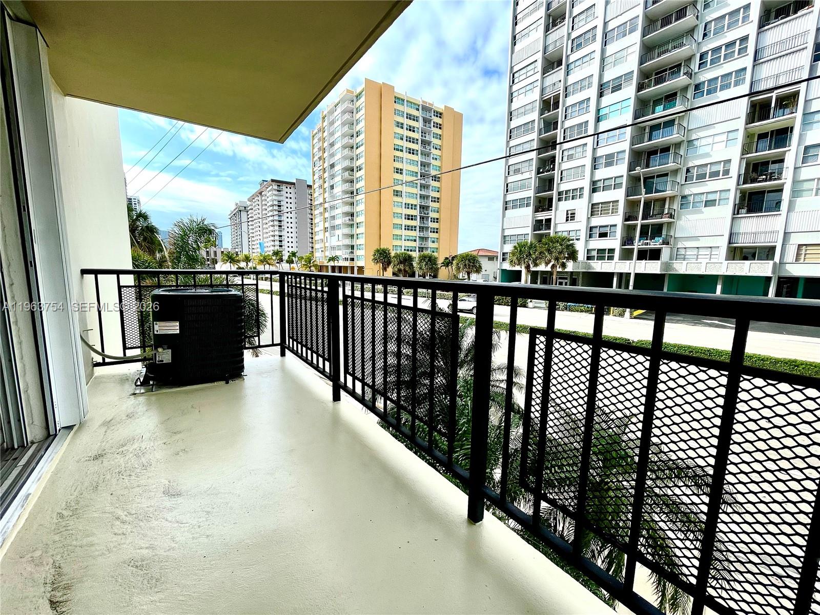 OXFORD TOWERS CONDO - Residential Lease