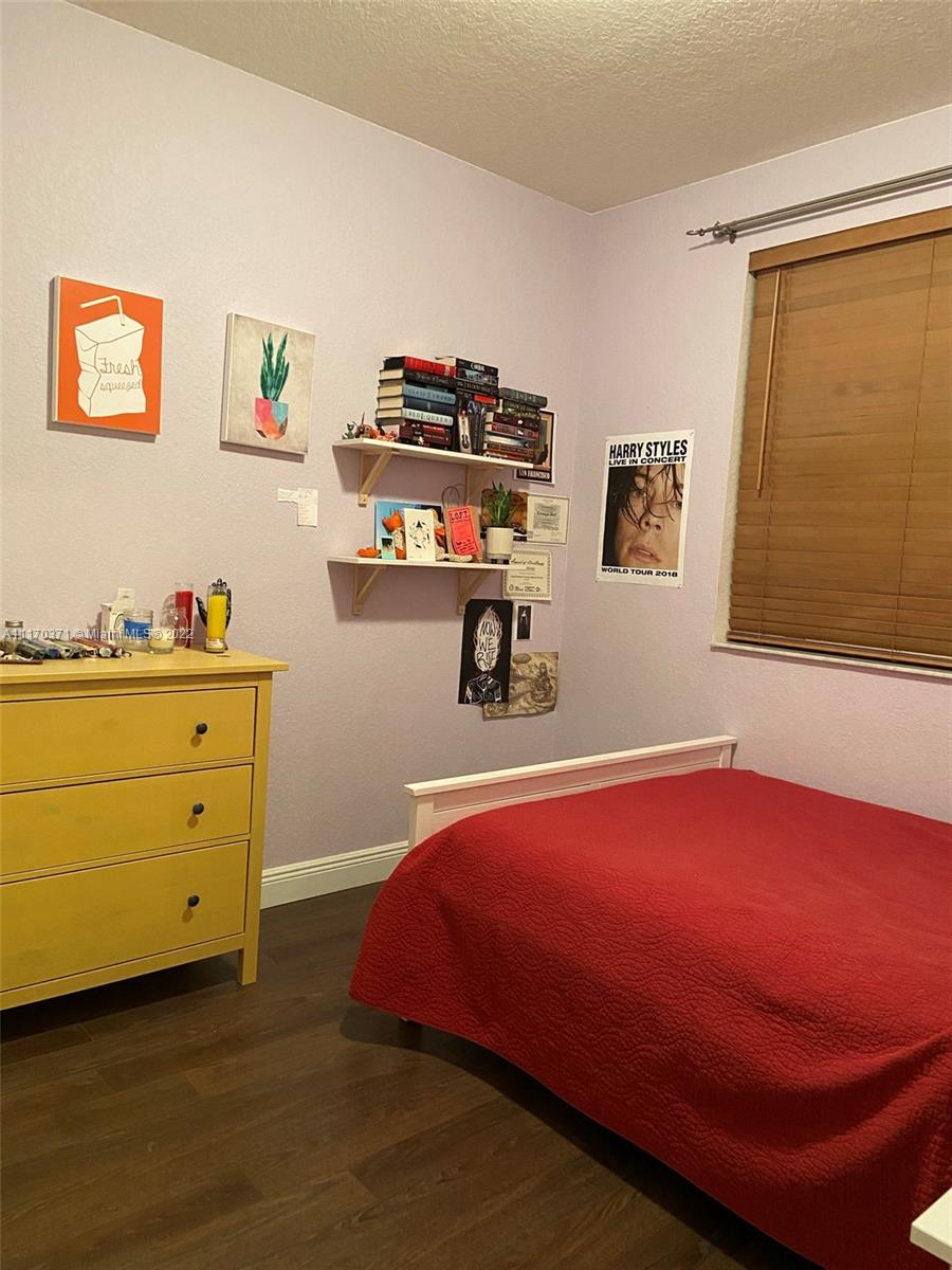 KENDALL BREEZE SOUTH - Residential Lease