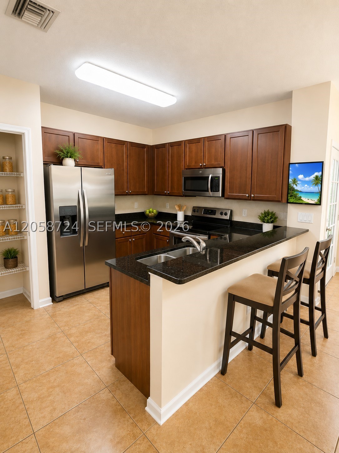 MANDARIN LAKES - Residential