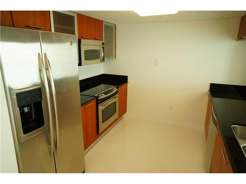 1800 CLUB CONDO - Residential Lease