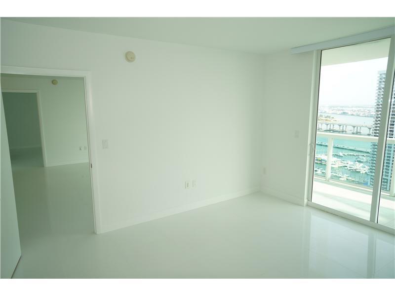 1800 CLUB CONDO - Residential Lease