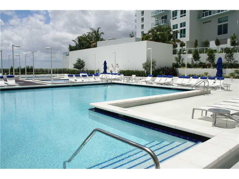 1800 CLUB CONDO - Residential Lease