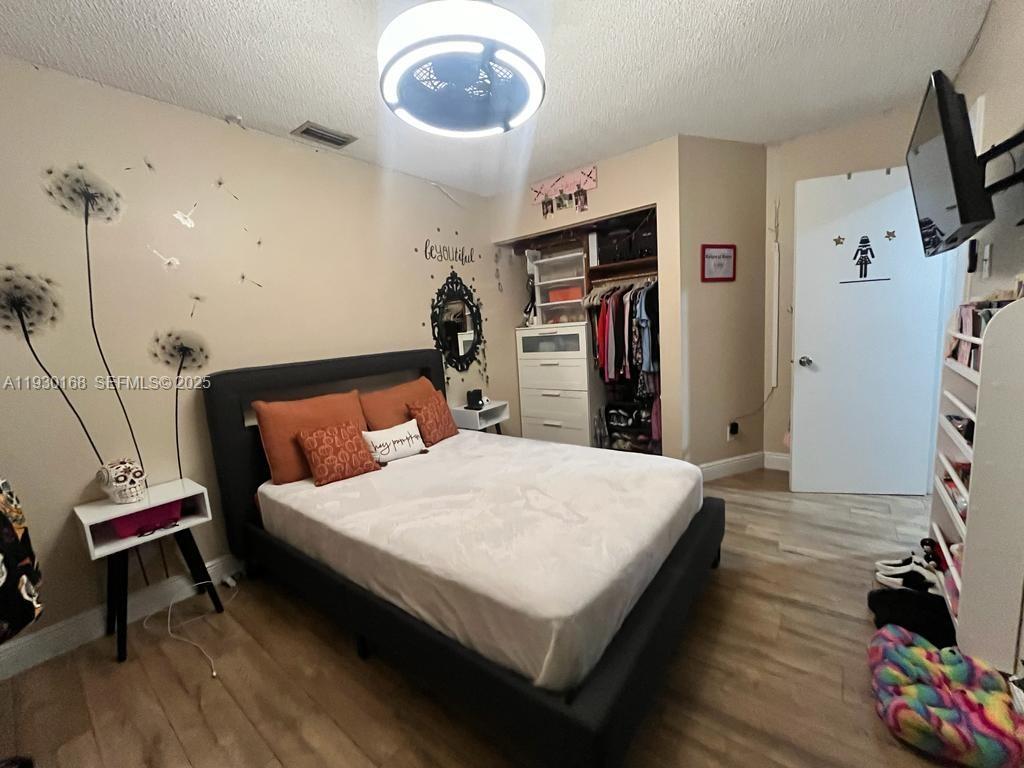 PEMBROKE LAKES SOUTH - Residential Lease