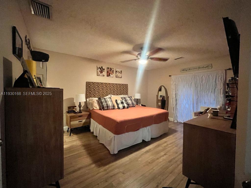 PEMBROKE LAKES SOUTH - Residential Lease