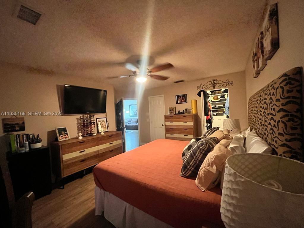PEMBROKE LAKES SOUTH - Residential Lease