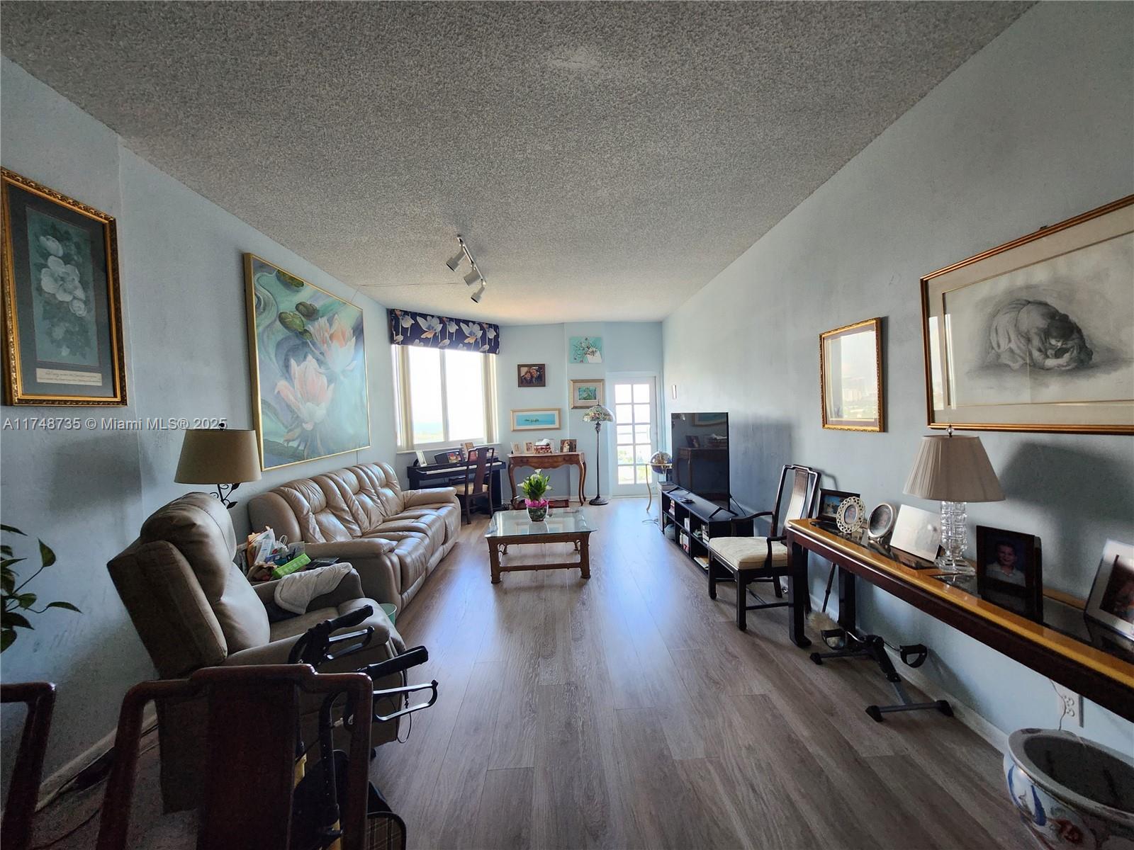 OCEANVIEW BUILDING B COND - Residential