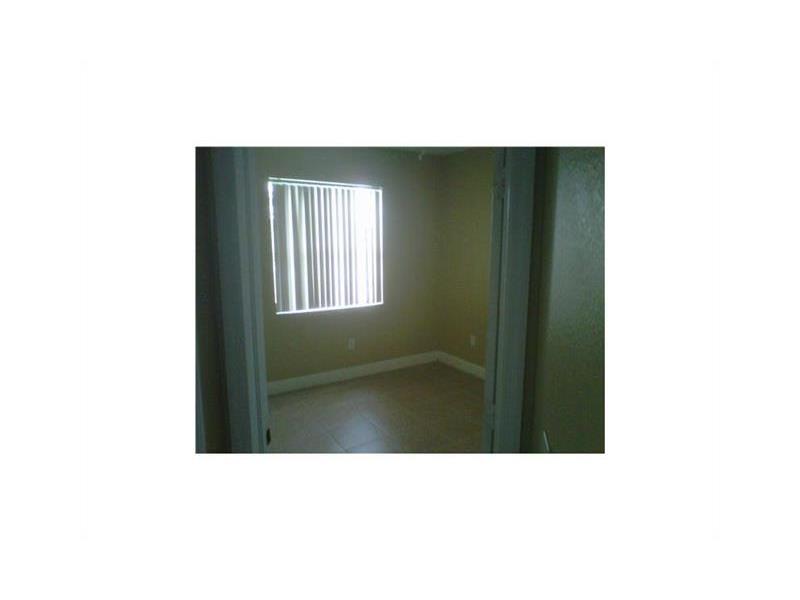 VILLAS AT CARMEL CONDO NO - Residential Lease